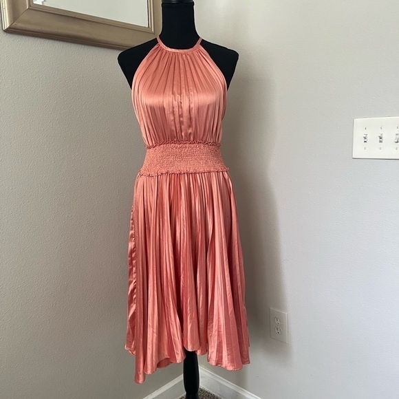 Do+Be Satin Pleated MIDI Dress In Dusty Rose - Picture 2 of 8